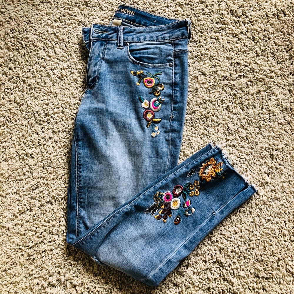 Embroidered high waisted jeans unique